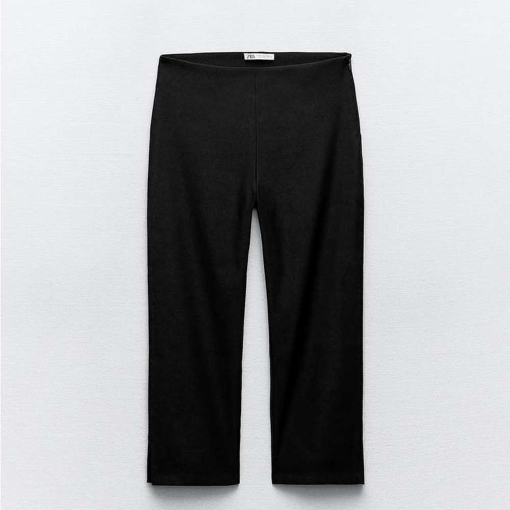 Never worn Capri pants with vents in black (tag is still on)